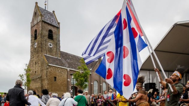Een Fries feestje met en voor de Papoea's